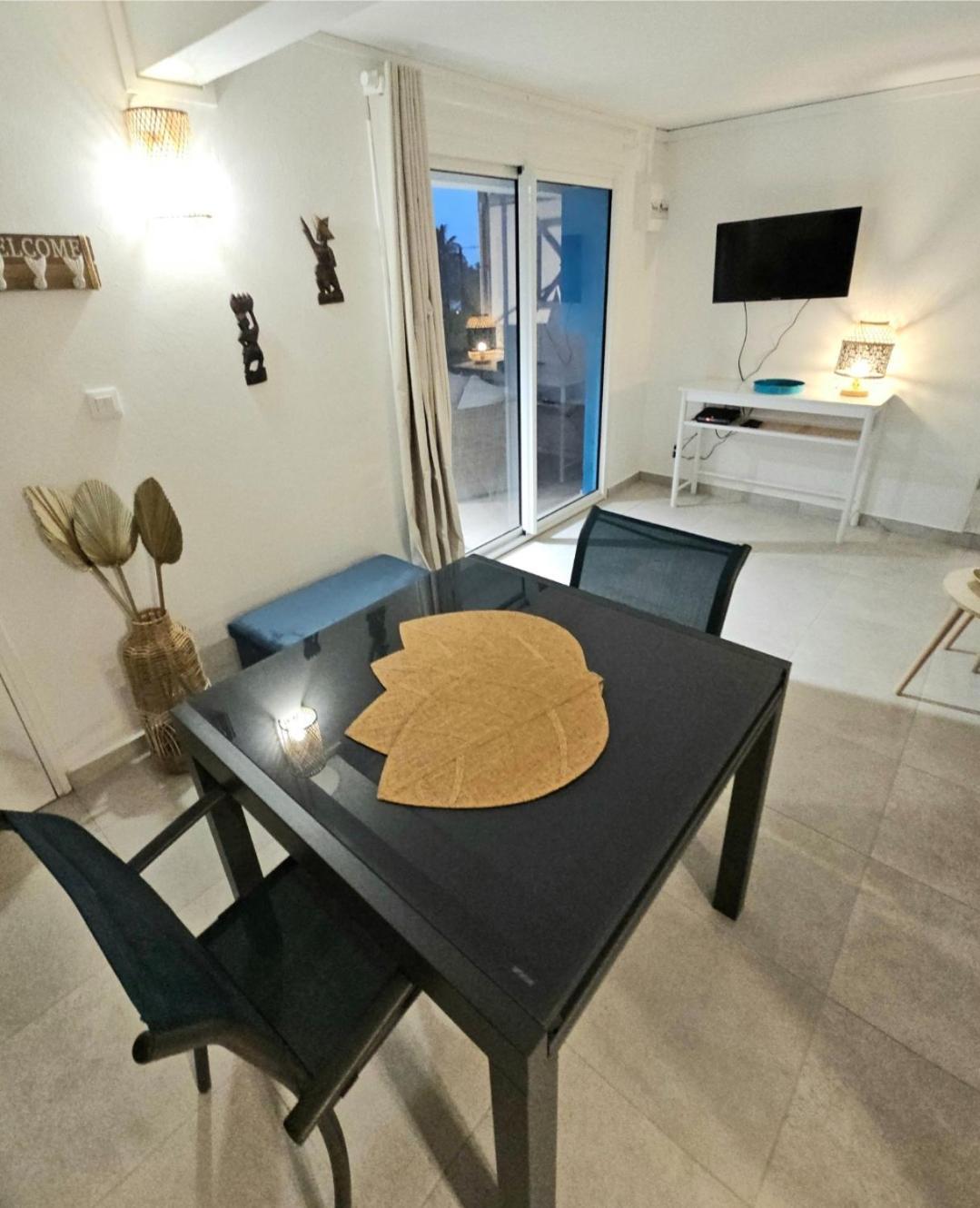 Ti Oasis Colibri, 1 Chambre, Piscine, A 150M De La Plage Sainte-Luce Exteriör bild