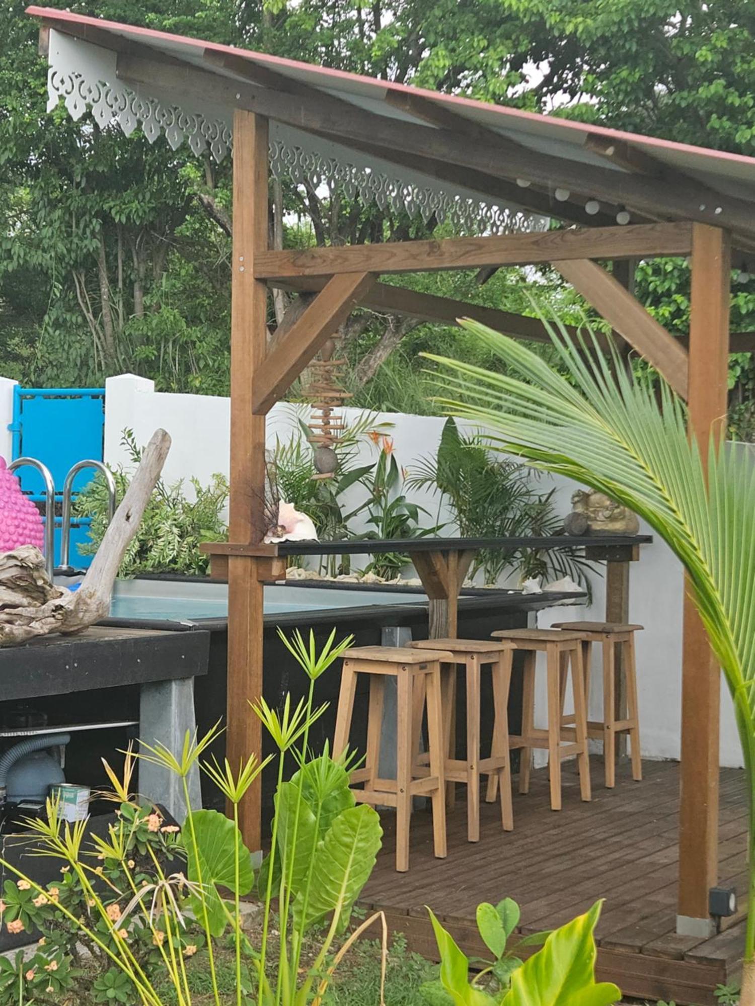 Ti Oasis Colibri, 1 Chambre, Piscine, A 150M De La Plage Sainte-Luce Exteriör bild